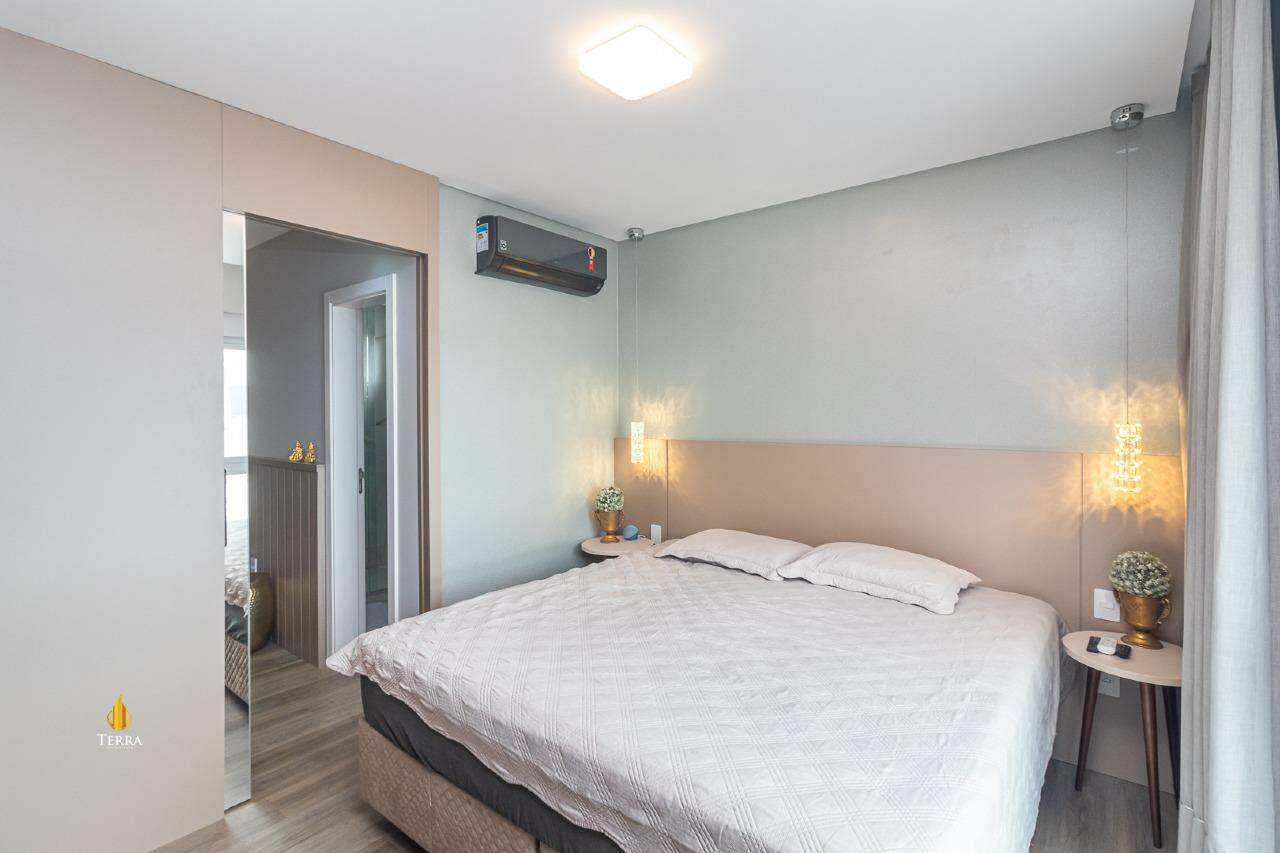 Italian Residence Apartamento com 4 quartos, Pioneiros: 