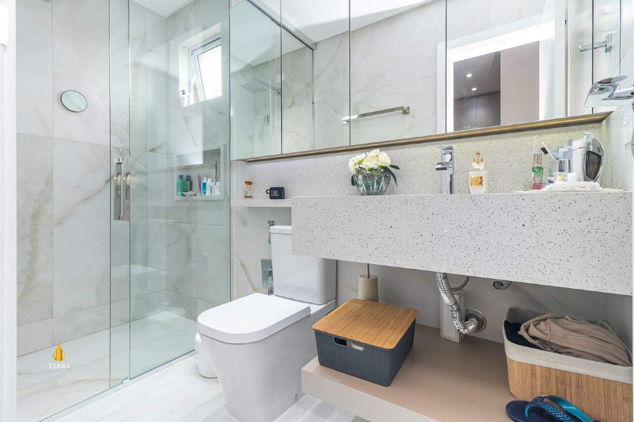 Italian Residence Apartamento com 4 quartos, Pioneiros: 