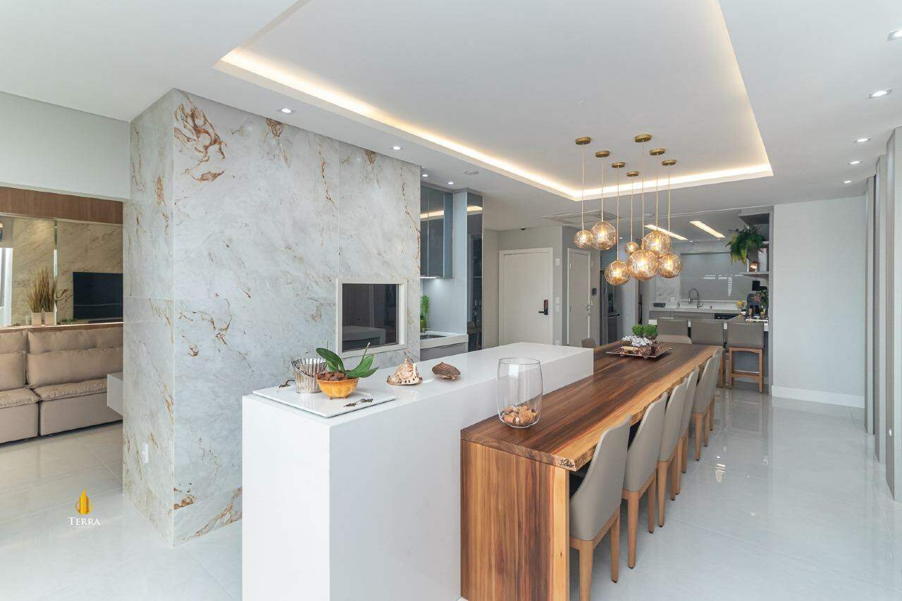 Italian Residence Apartamento com 4 quartos, Pioneiros: 
