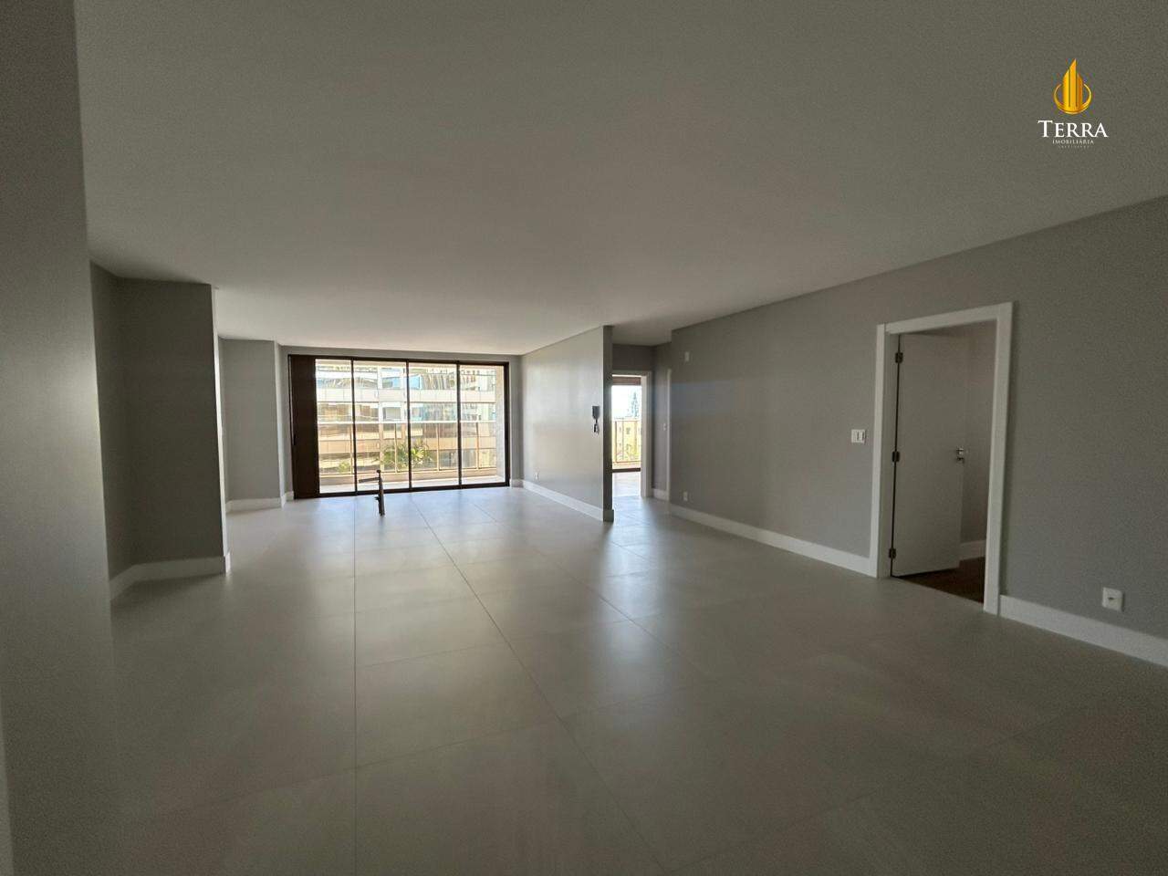 Ocean Wind Praia Brava Apartamento com 3 quartos, Praia Brava: 