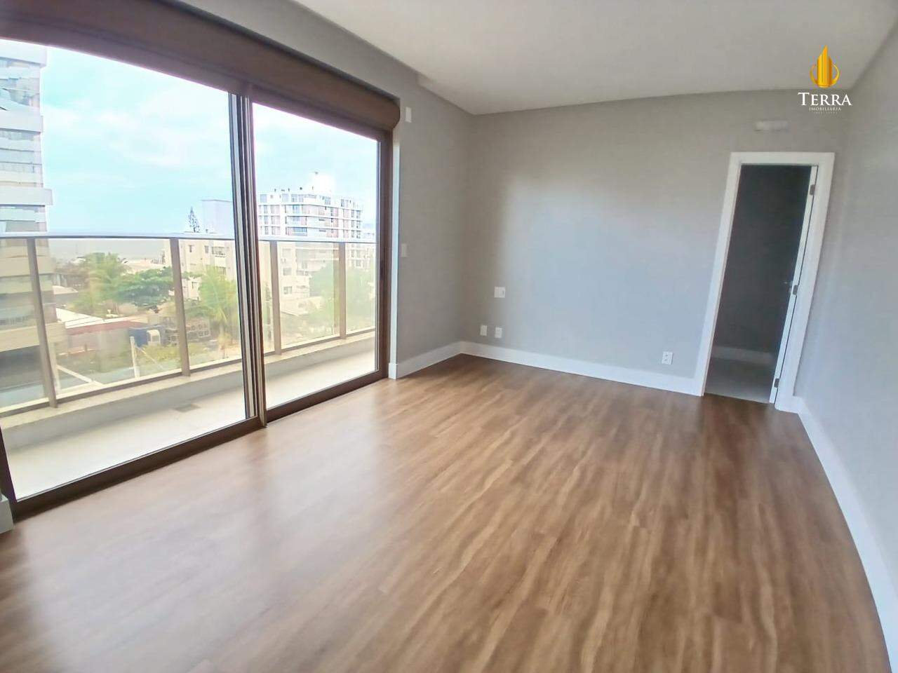Ocean Wind Praia Brava Apartamento com 3 quartos, Praia Brava: 
