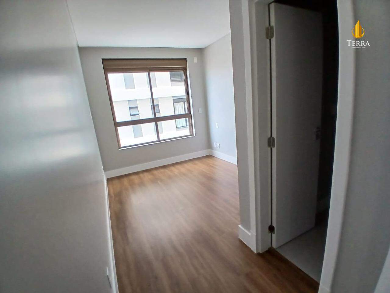 Ocean Wind Praia Brava Apartamento com 3 quartos, Praia Brava: 