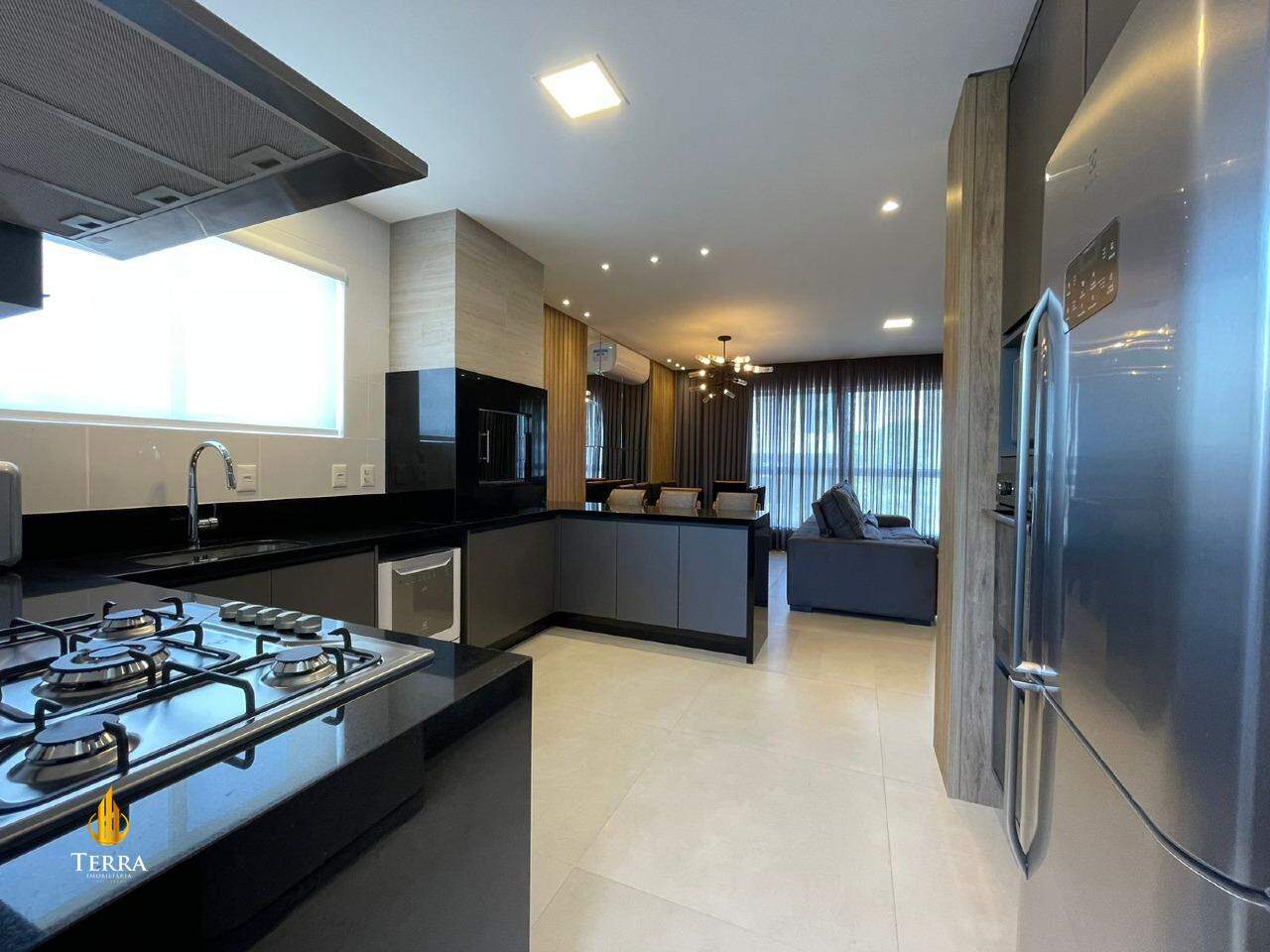 Montpellier Residence Apartamento com 3 quartos, Pioneiros: 