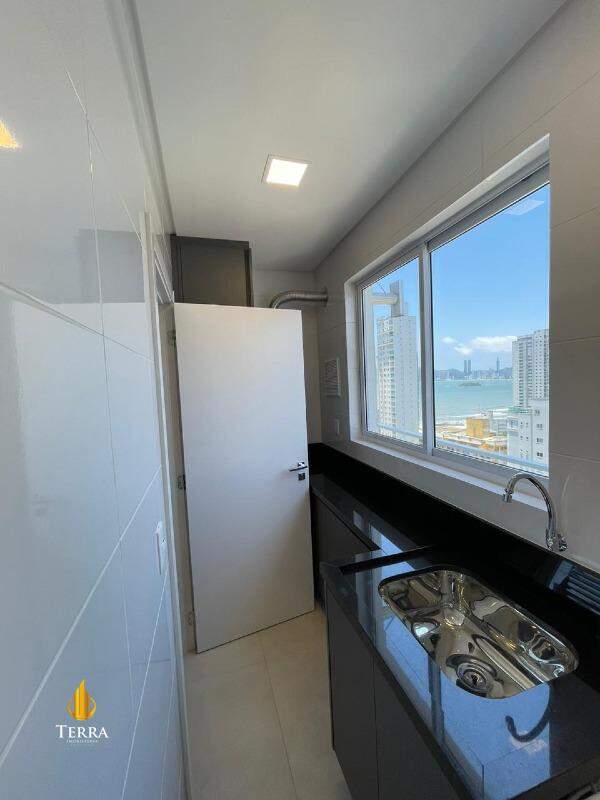 Montpellier Residence Apartamento com 3 quartos, Pioneiros: 
