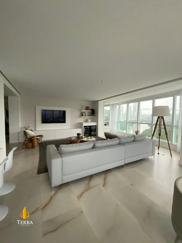 Marina Beach Towers Apartamento com 3 quartos, Centro: 