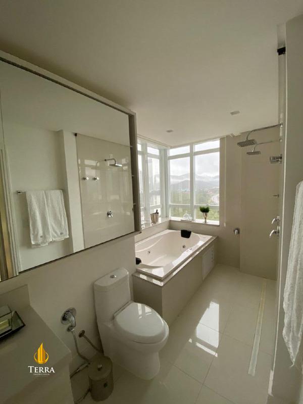 Marina Beach Towers Apartamento com 3 quartos, Centro: 