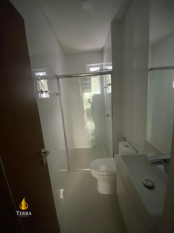 Marina Beach Towers Apartamento com 3 quartos, Centro: 