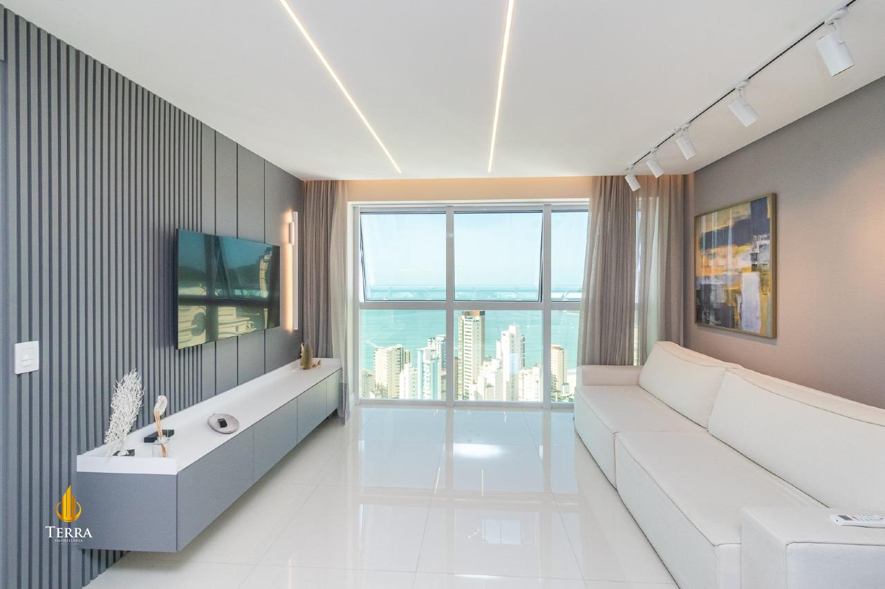 Phoenix Tower Apartamento com 3 quartos, Centro: 