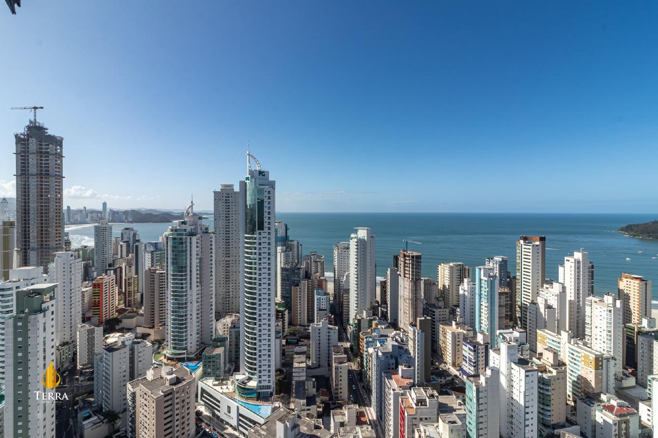 Phoenix Tower Apartamento com 3 quartos, Centro: