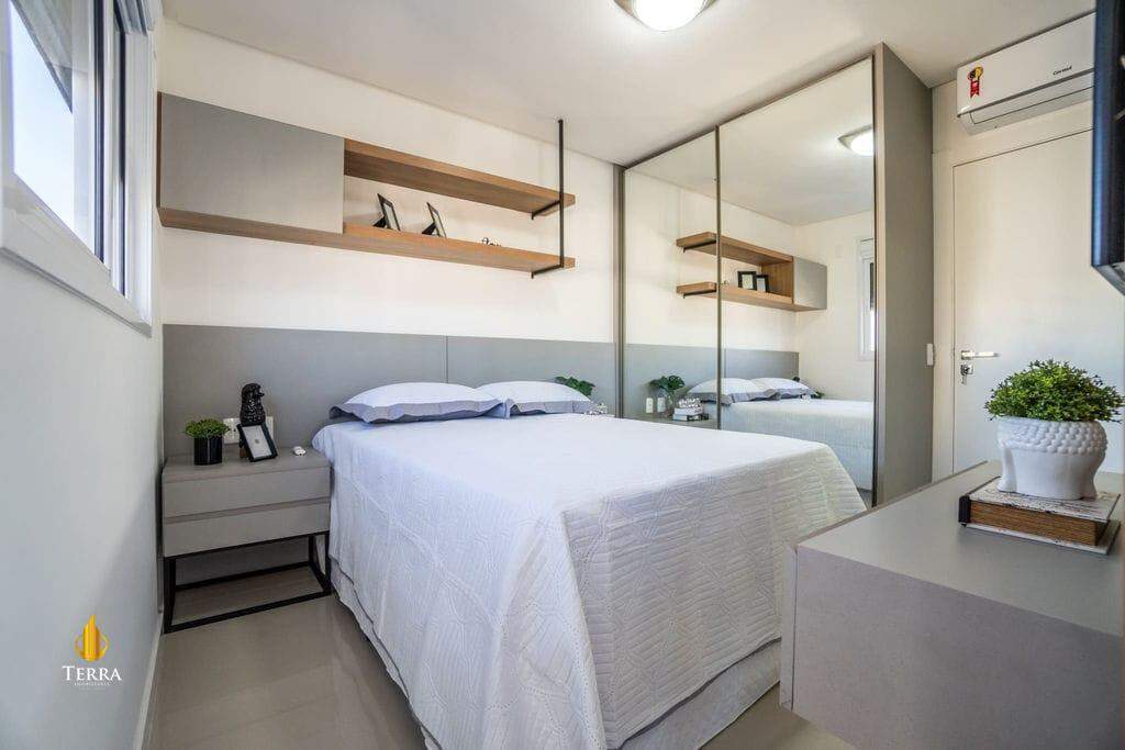 Apartamento com 4 quartos, Centro: 