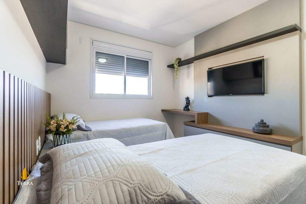 Apartamento com 4 quartos, Centro: 