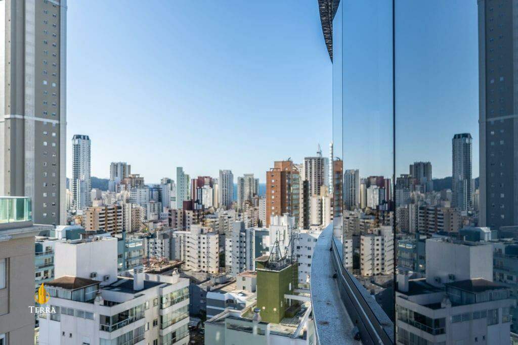 Apartamento com 4 quartos, Centro: 