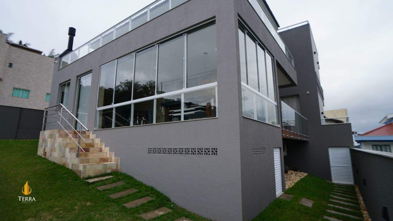  Casa com 3 quartos, Ariribá: 