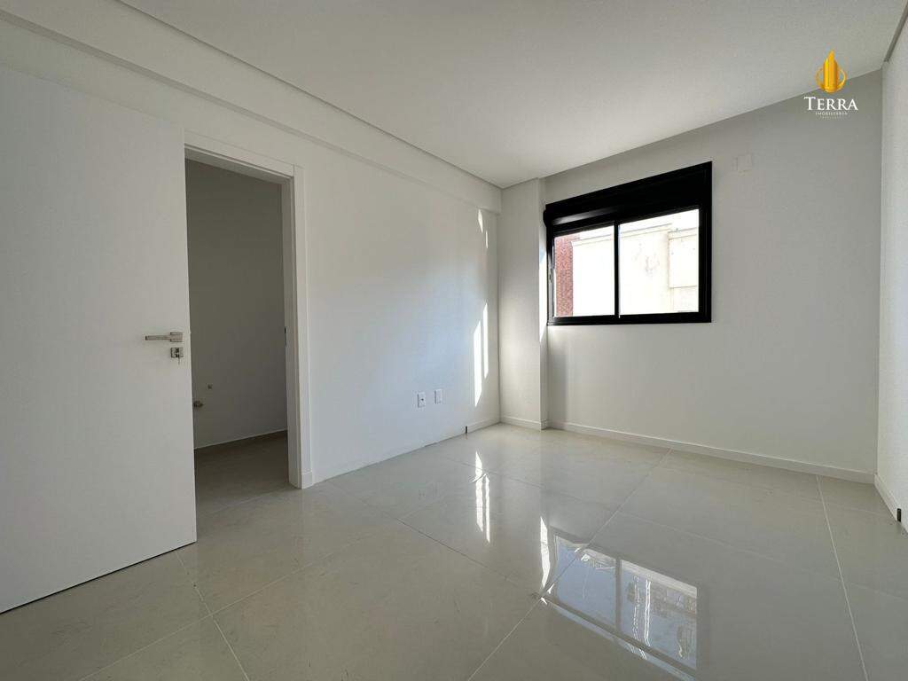 Brava Palace Residence Apartamento com 3 quartos, Praia Brava: 