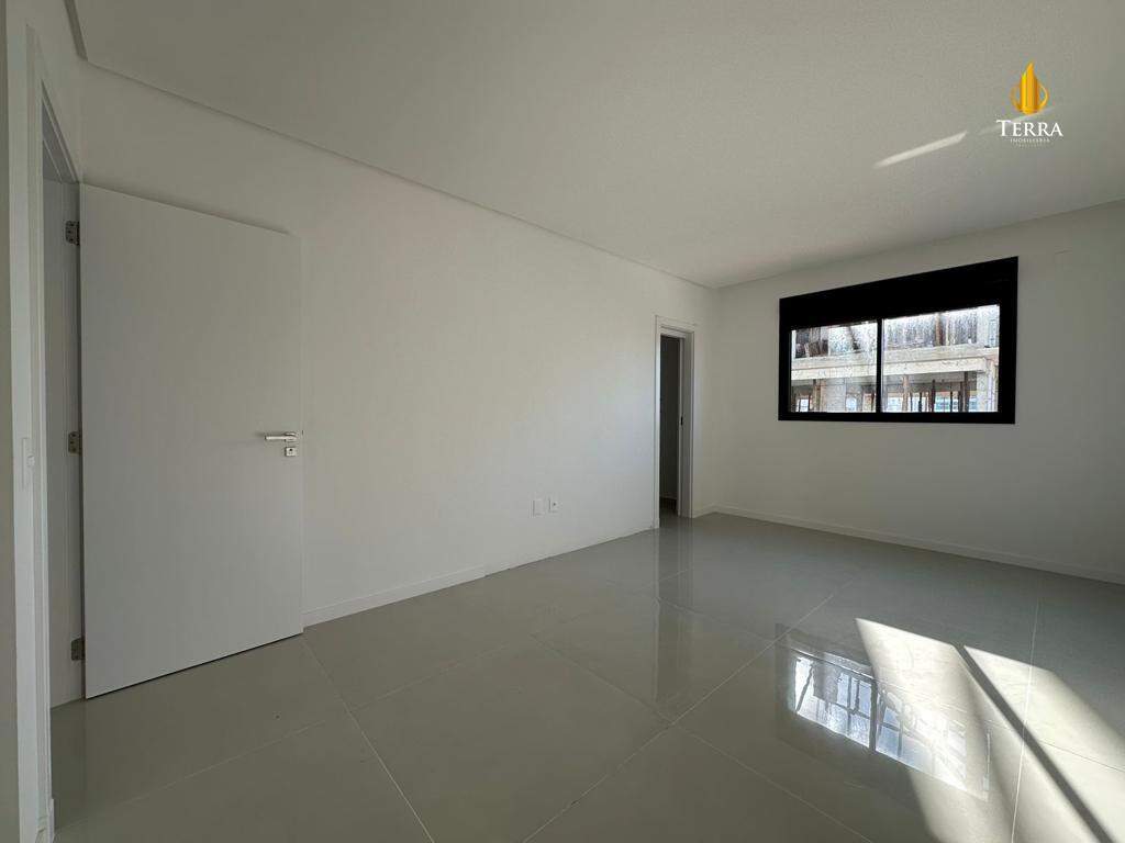 Brava Palace Residence Apartamento com 3 quartos, Praia Brava: 