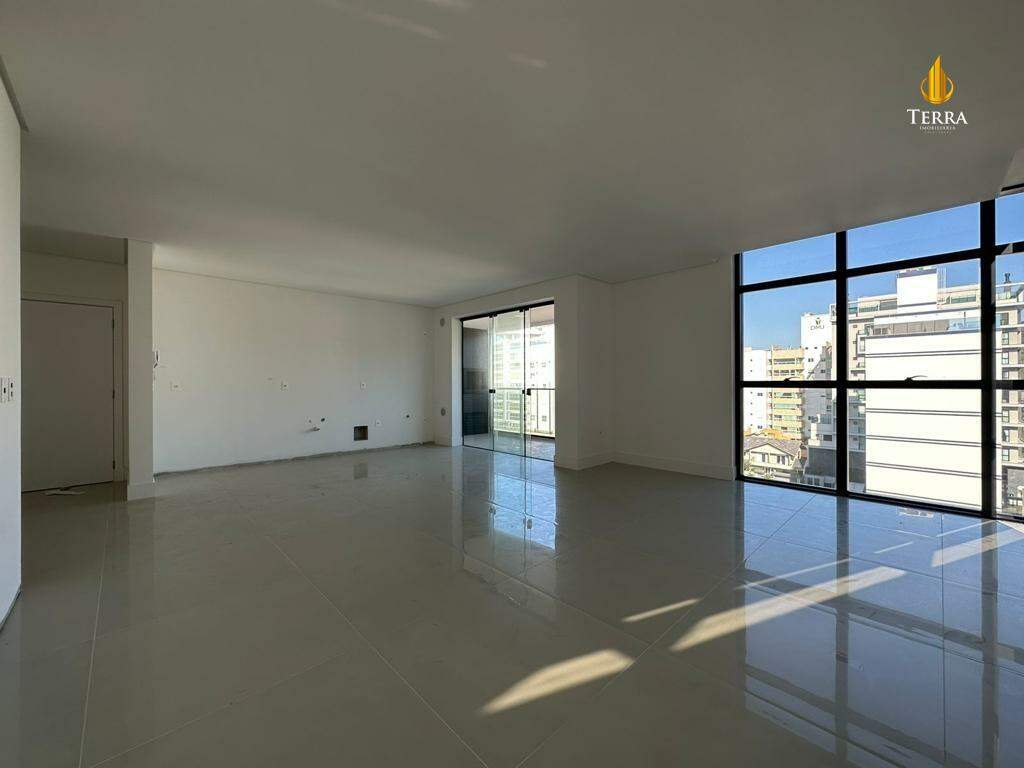 Brava Palace Residence Apartamento com 3 quartos, Praia Brava: