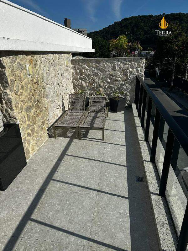 Brava Coast Residence Cobertura com 3 quartos, Praia dos Amores: 