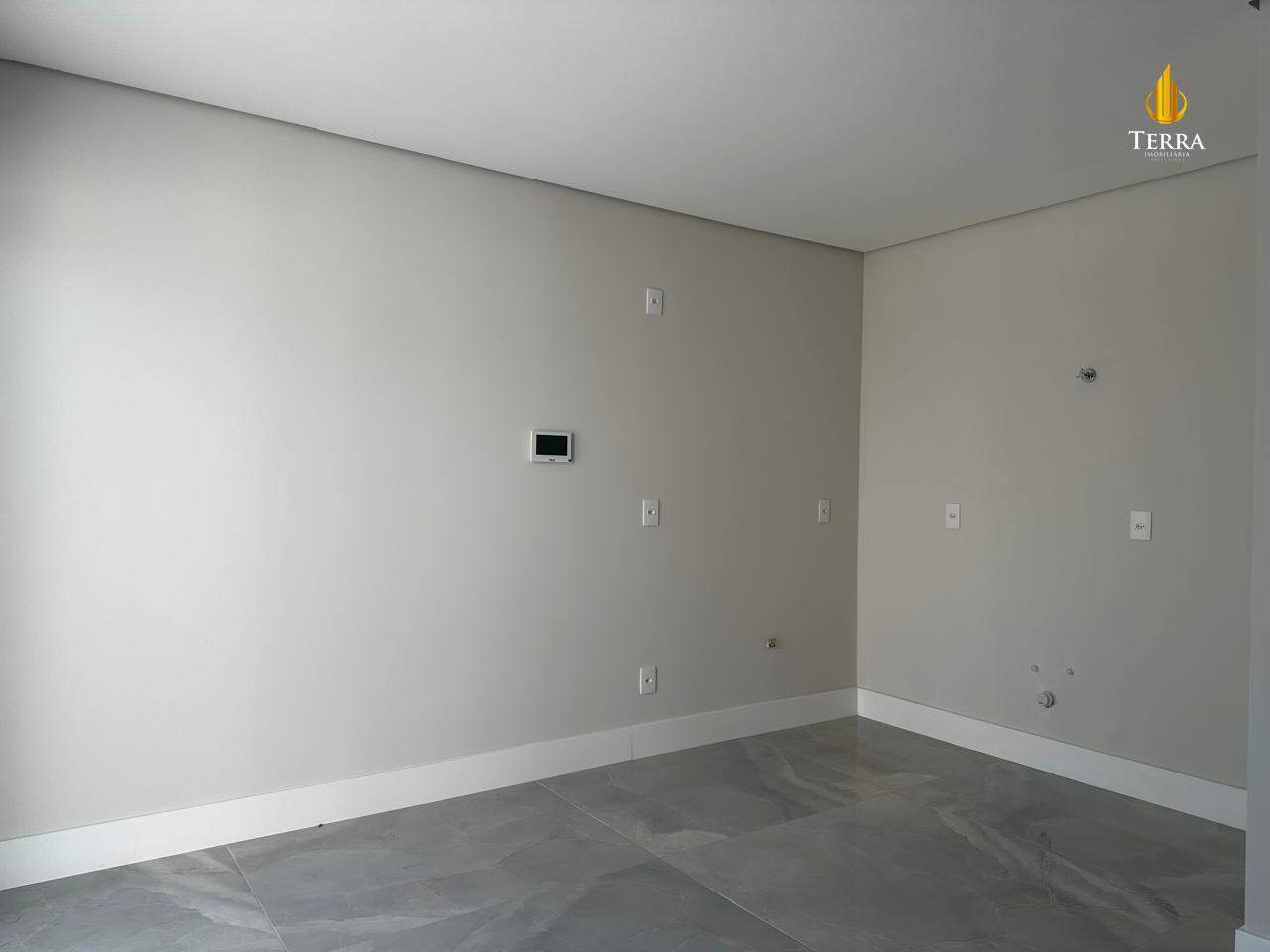 Brava Coast Residence Cobertura com 3 quartos, Praia dos Amores: 
