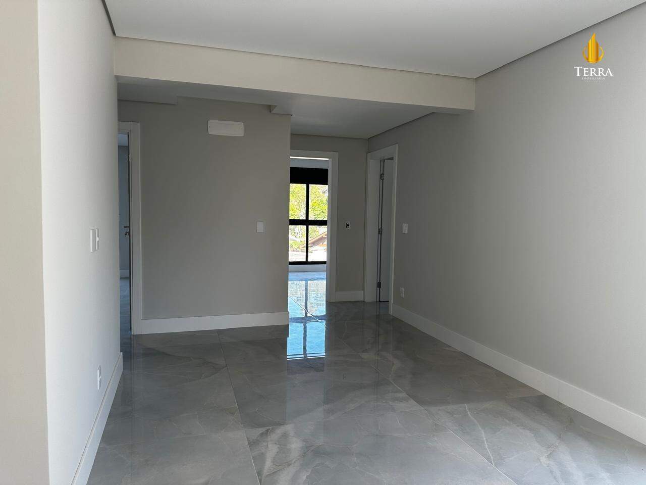Brava Coast Residence Cobertura com 3 quartos, Praia dos Amores: 
