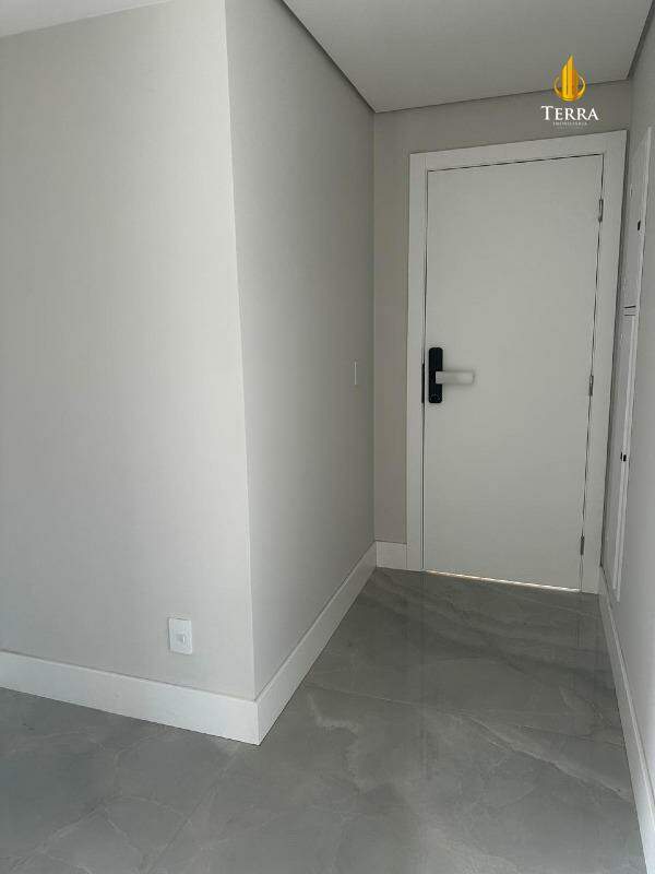Brava Coast Residence Cobertura com 3 quartos, Praia dos Amores: 