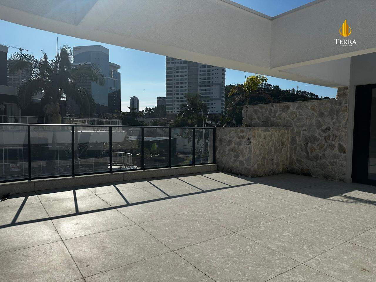 Brava Coast Residence Cobertura com 3 quartos, Praia dos Amores: 