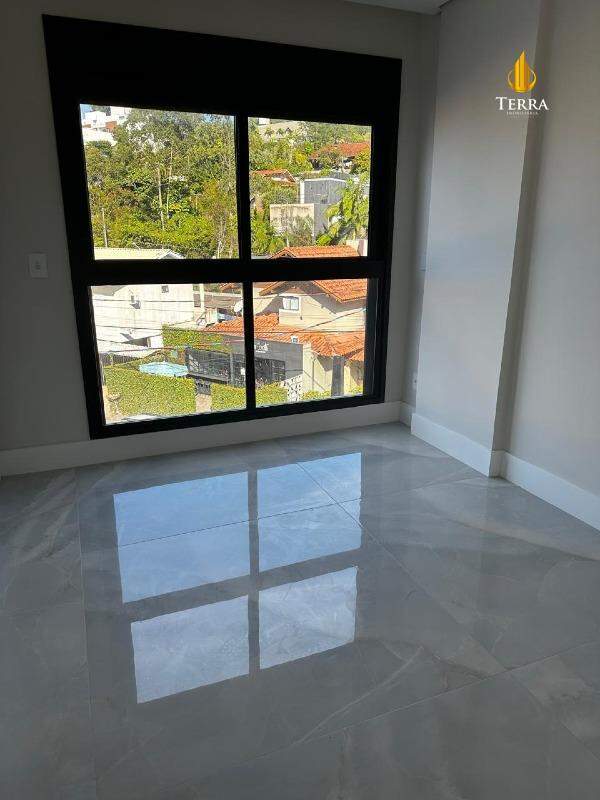 Brava Coast Residence Cobertura com 3 quartos, Praia dos Amores: 