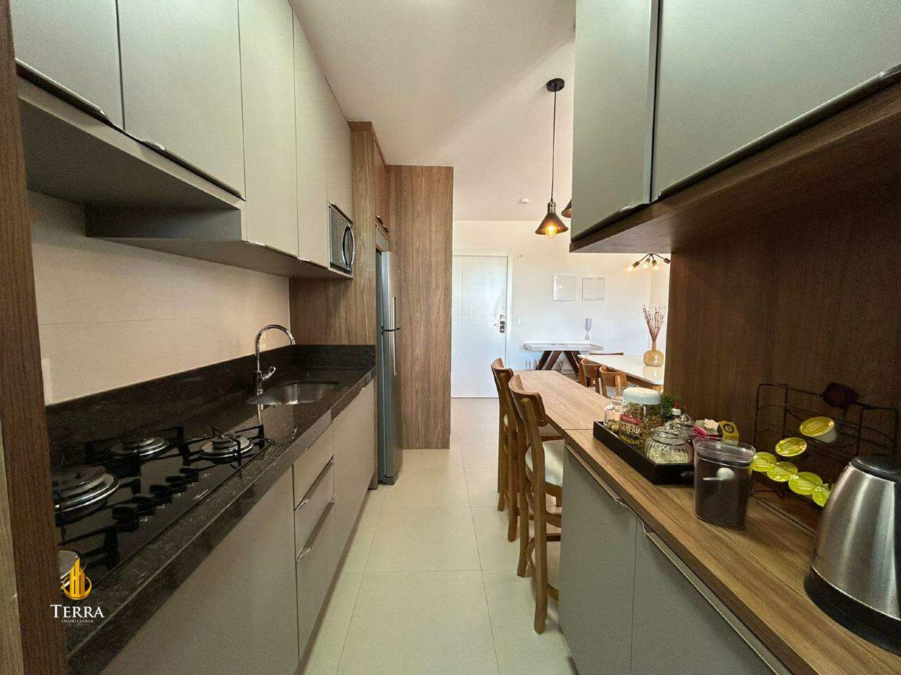 Apartamento com 2 quartos, Praia Brava: 
