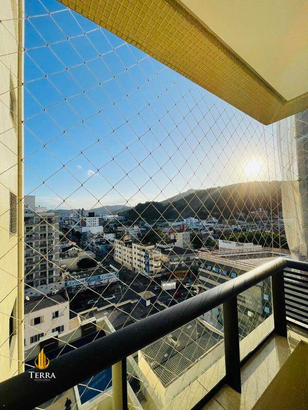 Edifício Merithamon Apartamento com 3 quartos, Centro: 
