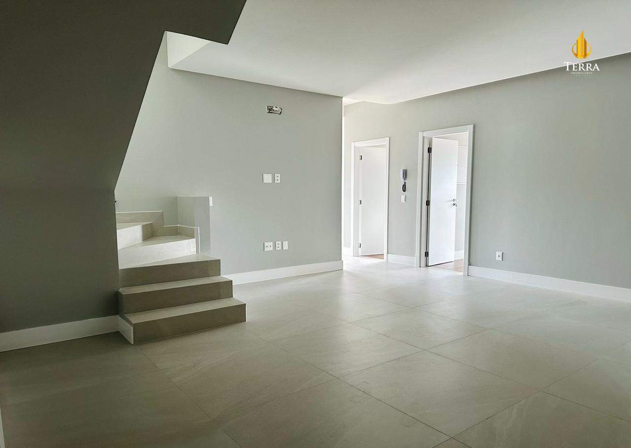 Jk 399 Apartamento com 4 quartos, Praia Brava: 