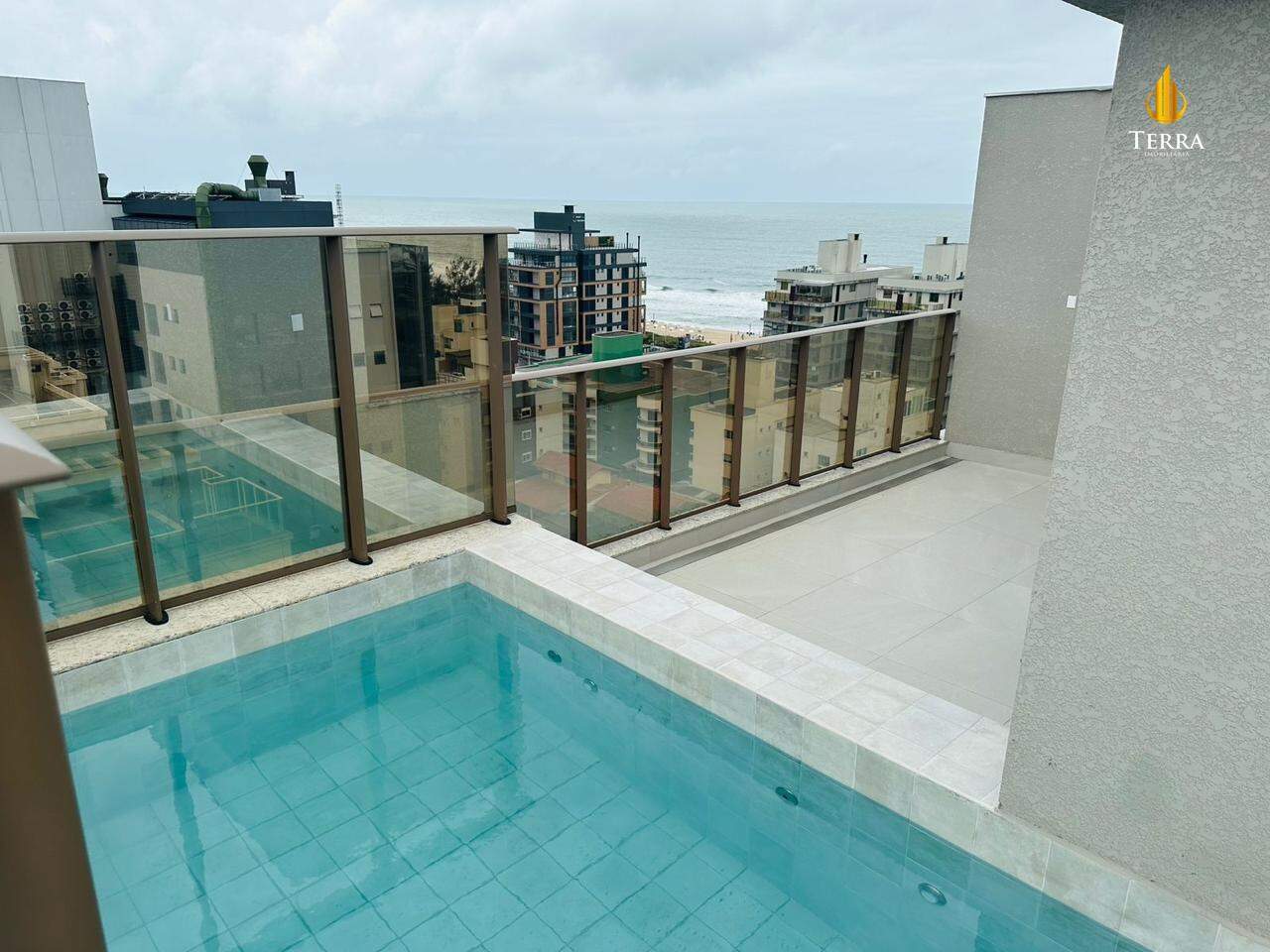 Jk 399 Apartamento com 4 quartos, Praia Brava: 