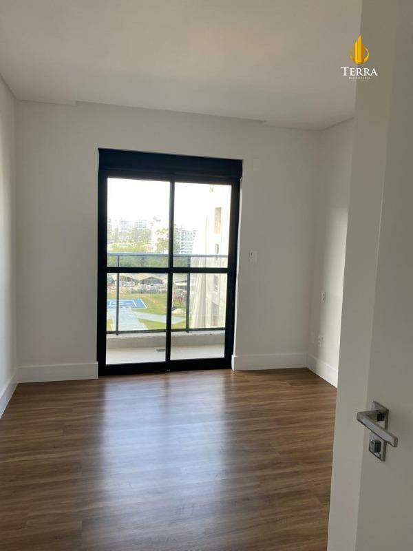 Jk 399 Cobertura com 4 quartos, Praia Brava: 