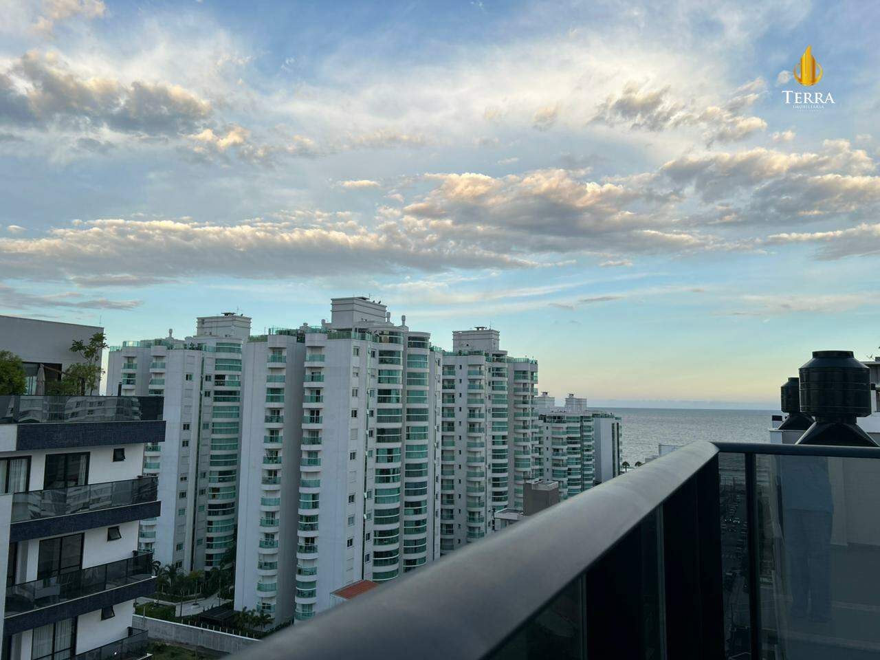 Jk 399 Cobertura com 4 quartos, Praia Brava: 