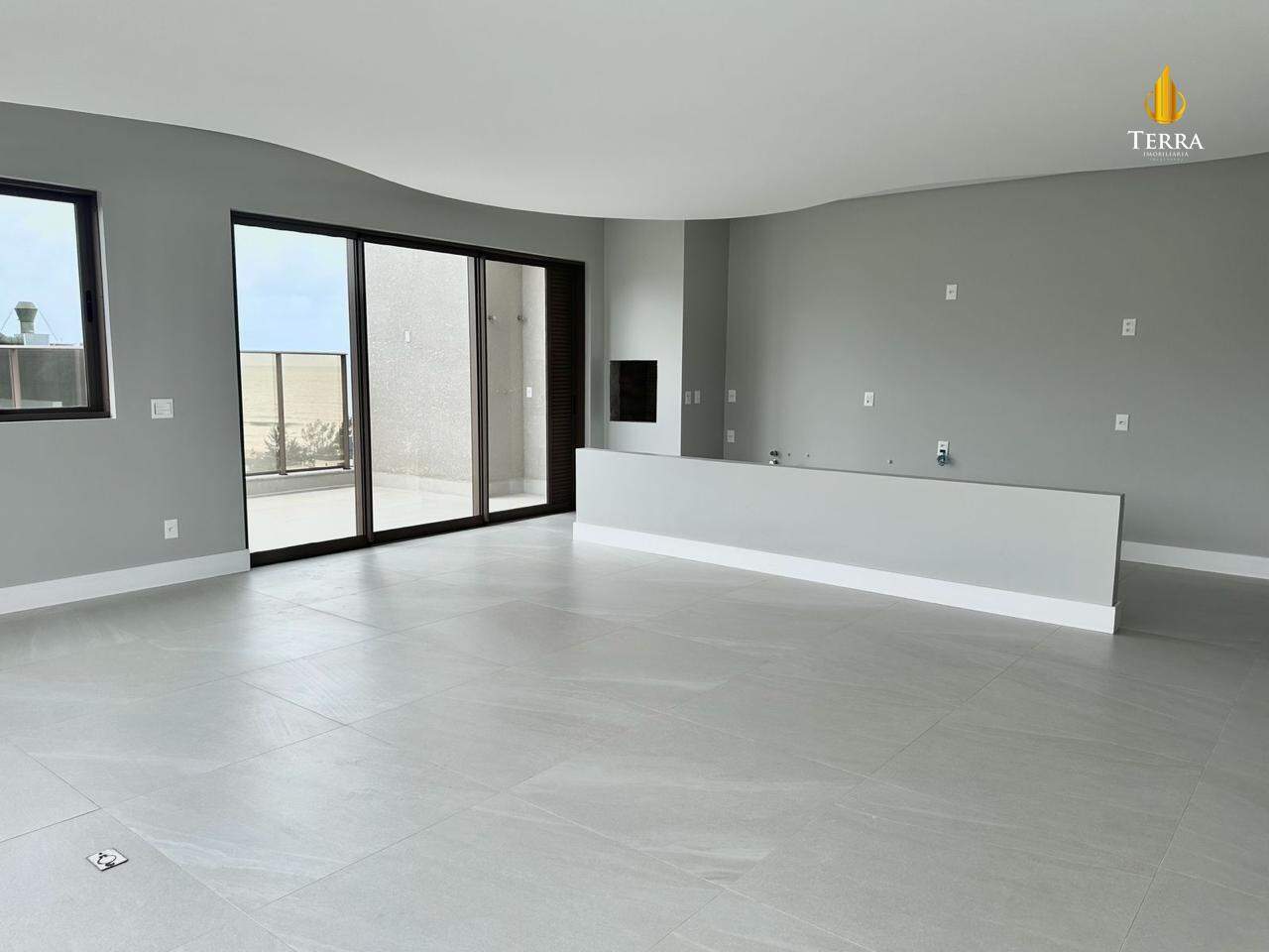 Jk 399 Apartamento com 4 quartos, Praia Brava: 