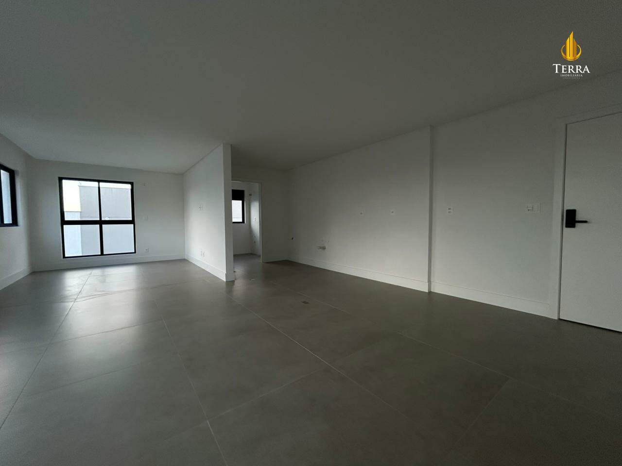 Jk 399 Cobertura com 4 quartos, Praia Brava: 