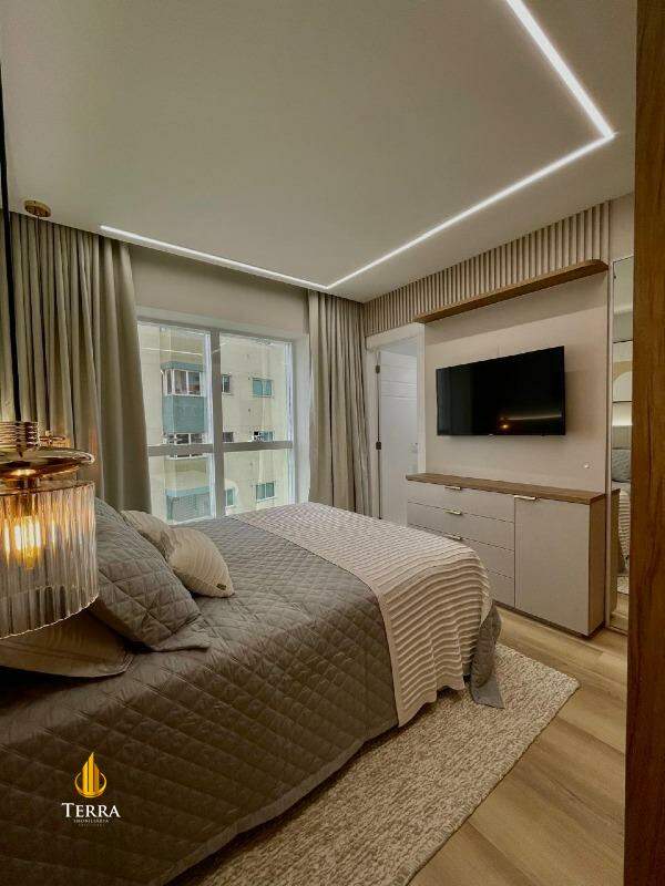 Skyline Tower Apartamento com 4 quartos, Pioneiros: 