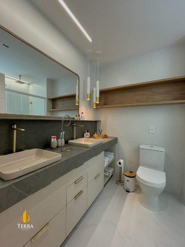 Skyline Tower Apartamento com 4 quartos, Pioneiros: 