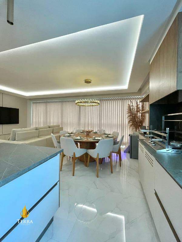 Skyline Tower Apartamento com 4 quartos, Pioneiros: 