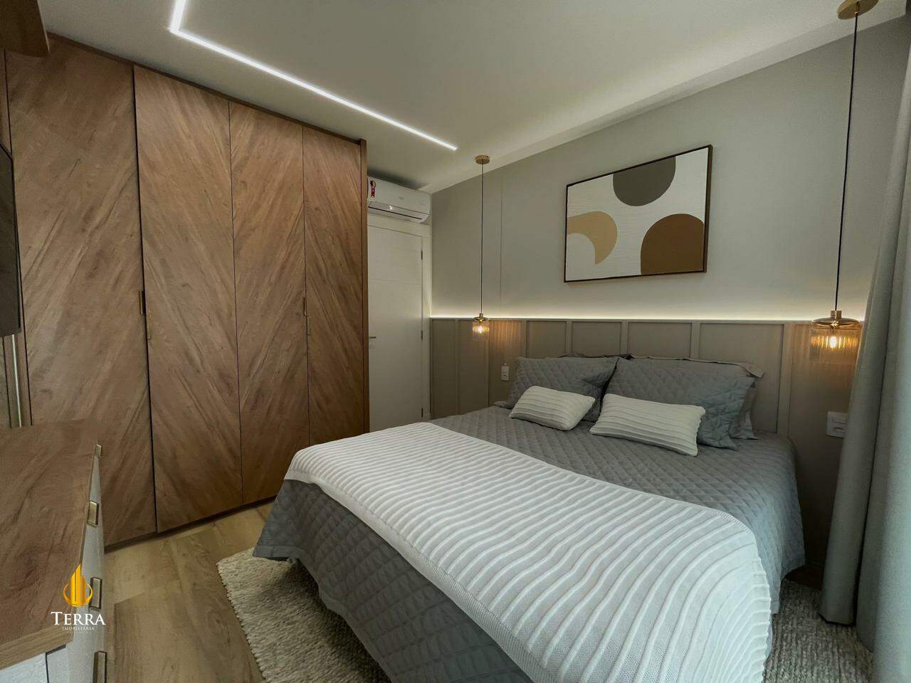 Skyline Tower Apartamento com 4 quartos, Pioneiros: 