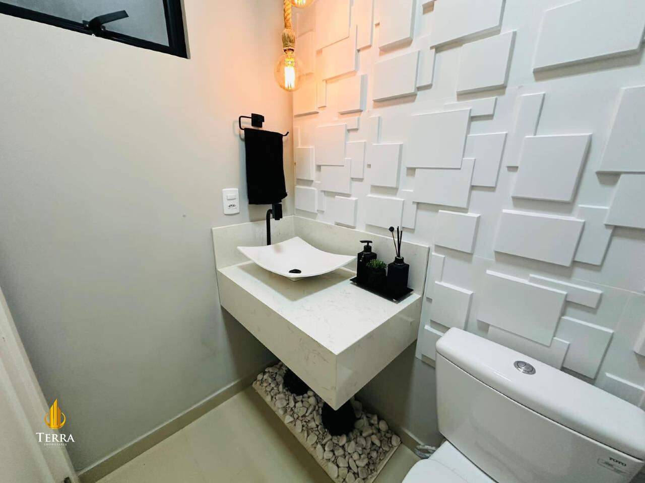 Edifício Brava Hills Apartamento com 2 quartos, Praia dos Amores: 