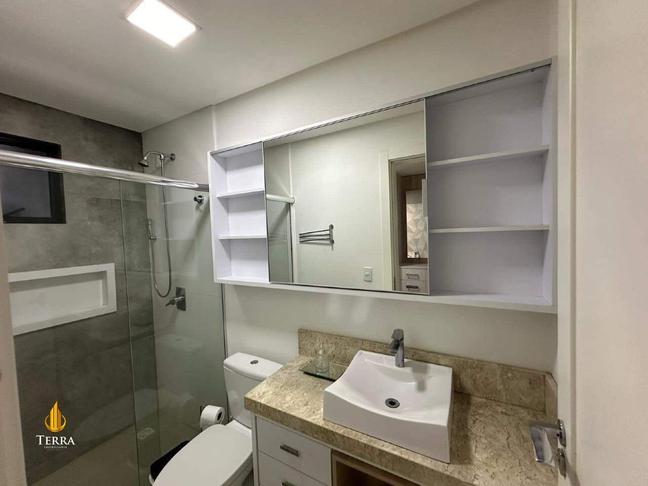 Edifício Brava Hills Apartamento com 2 quartos, Praia dos Amores: 