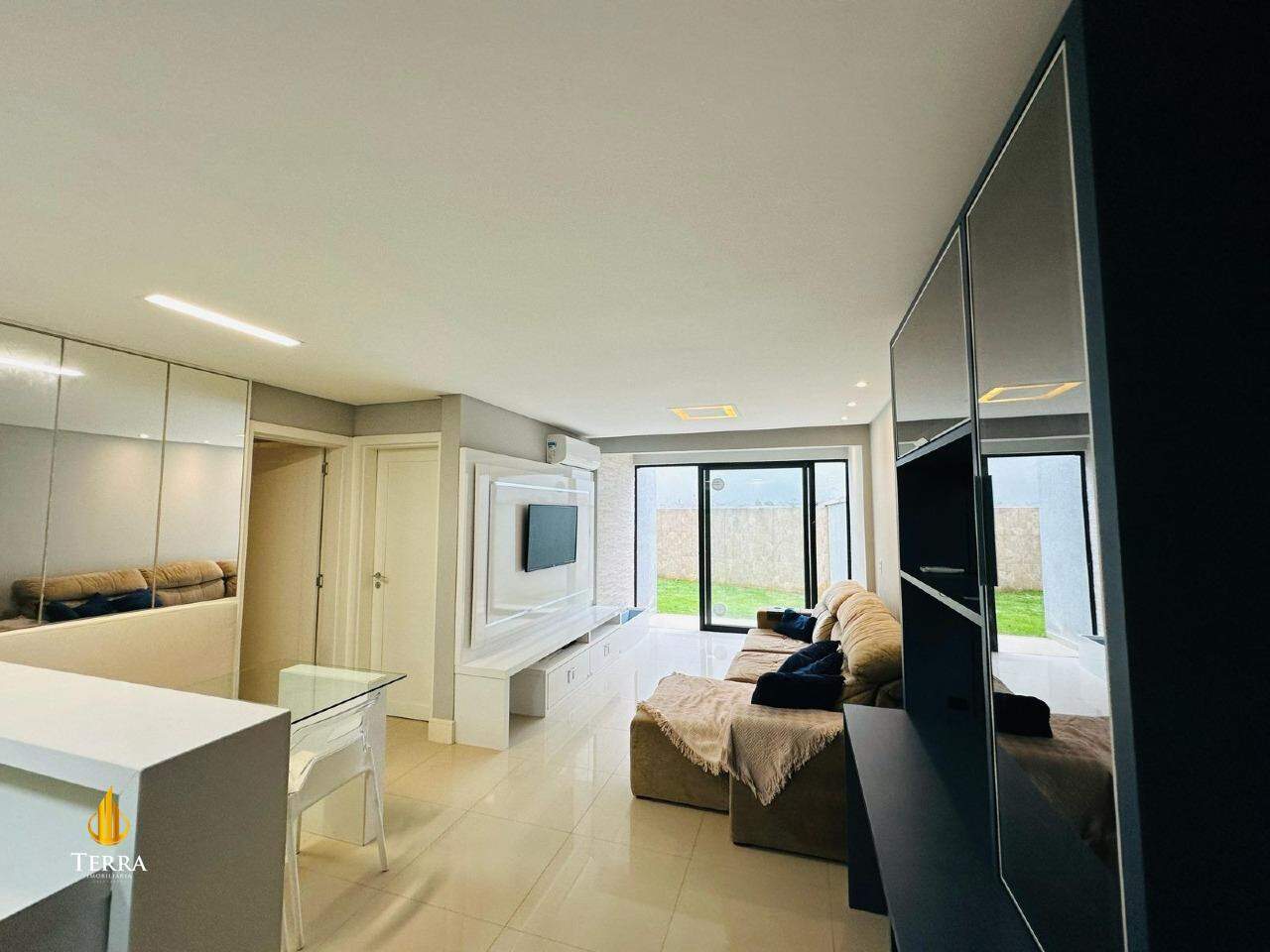 Edifício Brava Hills Apartamento com 2 quartos, Praia dos Amores: 