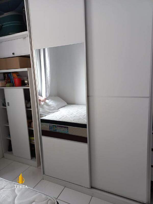Edifício Fernanda e Daniel Apartamento com 3 quartos, Vila Operária: 