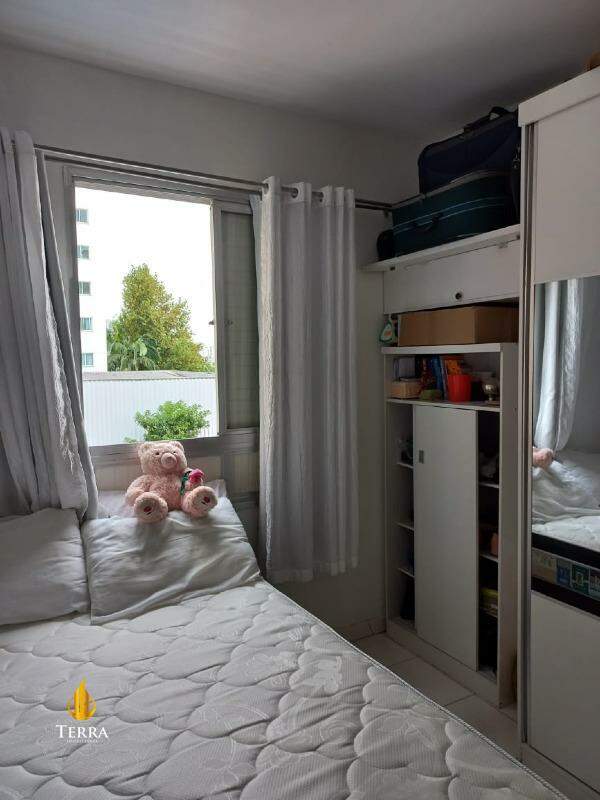 Edifício Fernanda e Daniel Apartamento com 3 quartos, Vila Operária: 