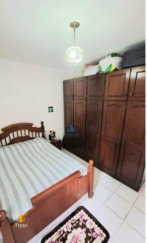 Edifício Fernanda e Daniel Apartamento com 3 quartos, Vila Operária: 