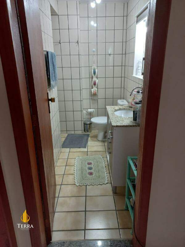 Edifício Fernanda e Daniel Apartamento com 3 quartos, Vila Operária: 