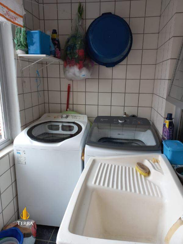 Edifício Fernanda e Daniel Apartamento com 3 quartos, Vila Operária: 