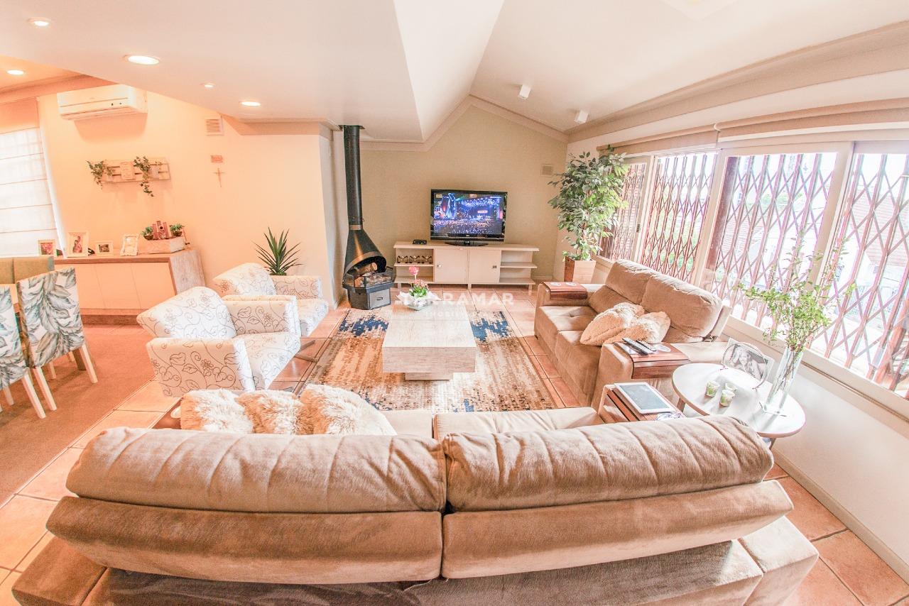 Casa à venda no Centro: 