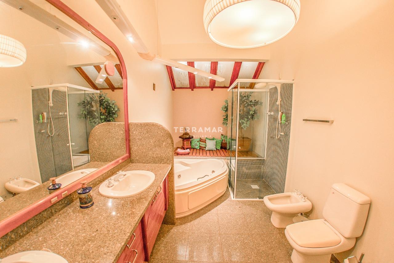 Casa à venda no Centro: 