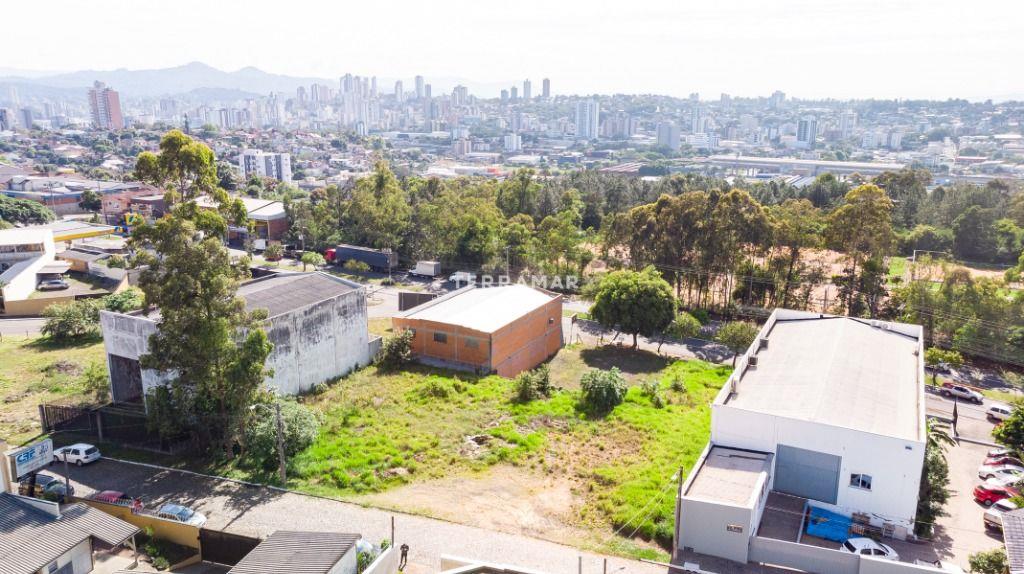 Terreno à venda no Ideal: 