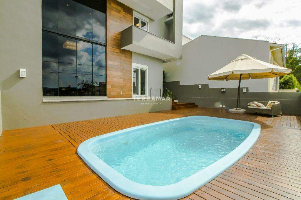 Casa em condomínio à venda no Primavera: 